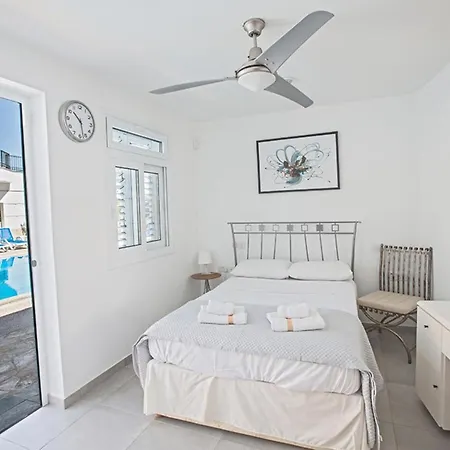 Your Dream Holiday With Private Pool In Paralimni's Most Exclusive Neighbourhood, 1219 Paralimni