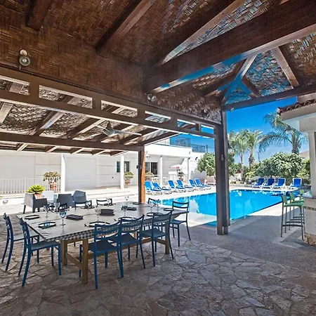 Your Dream Holiday With Private Pool In Paralimni's Most Exclusive Neighbourhood, 1219 Villa Paralimni