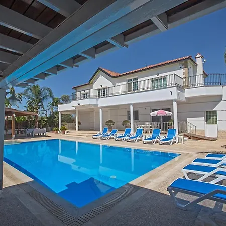 Villa Your Dream Holiday With Private Pool In Paralimni's Most Exclusive Neighbourhood, 1219 Paralimni