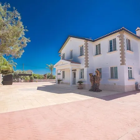 Villa Your Dream Holiday With Private Pool In Paralimni's Most Exclusive Neighbourhood, 1219